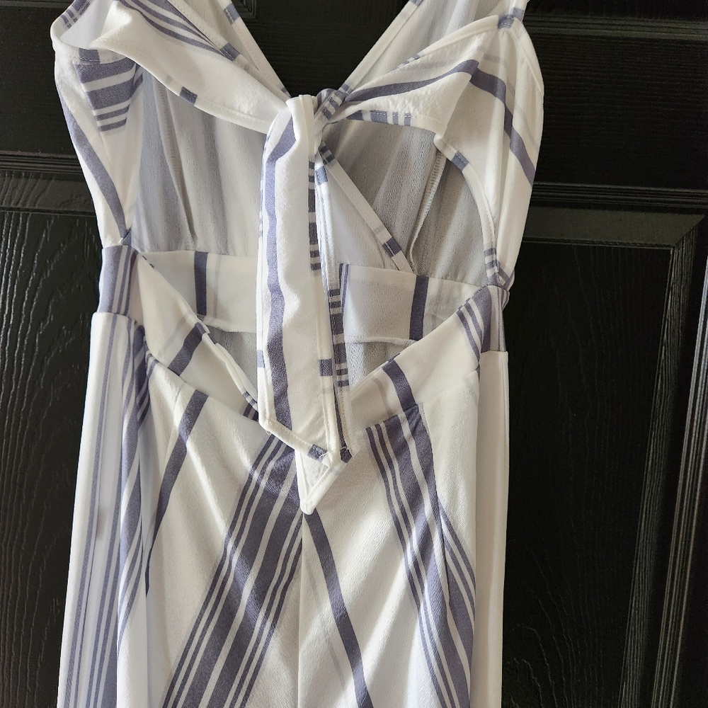 SUCREFAS Boho Blue White Striped Wide Leg Jumpsuit V-Neck Tie Back Size Large - Picture 5 of 12